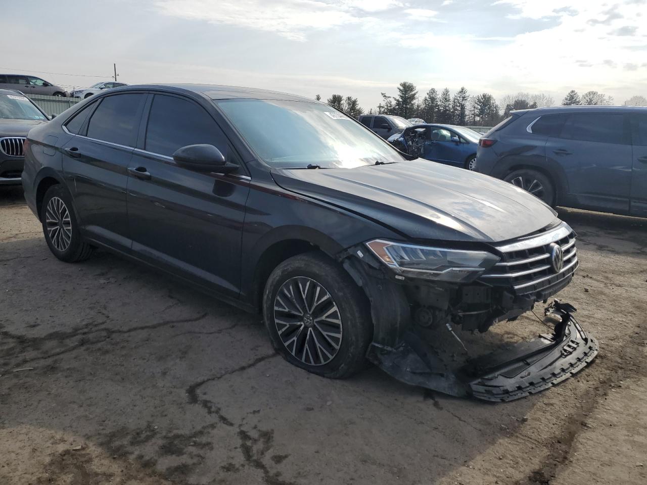 2019 Volkswagen Jetta - Image 4