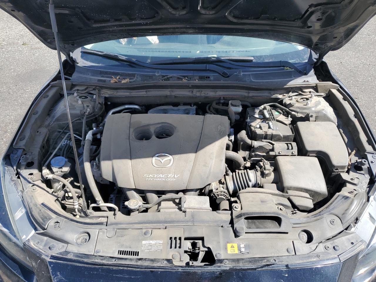 2017 Mazda 3 - Image 12