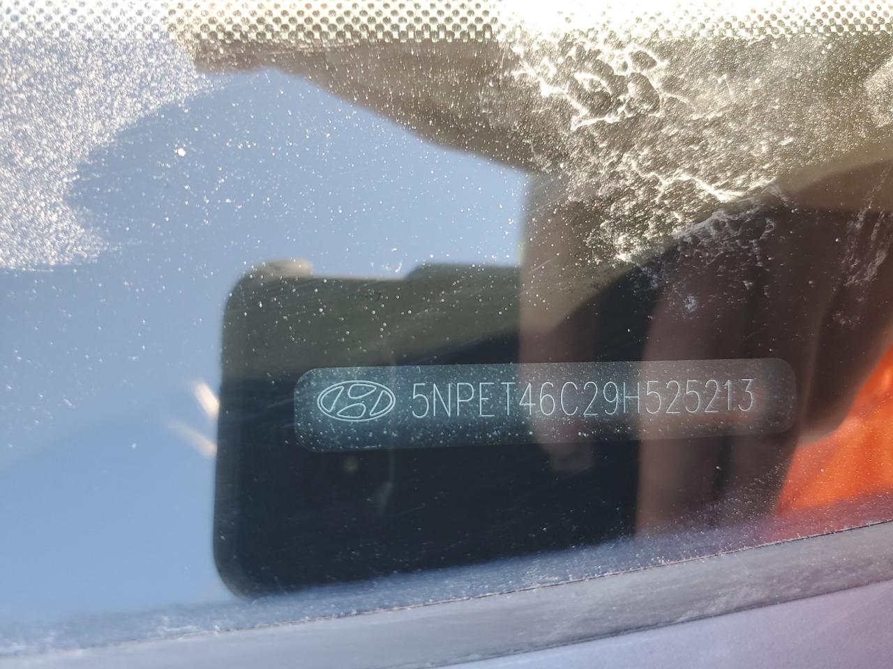 2009 Hyundai Sonata - Image 13