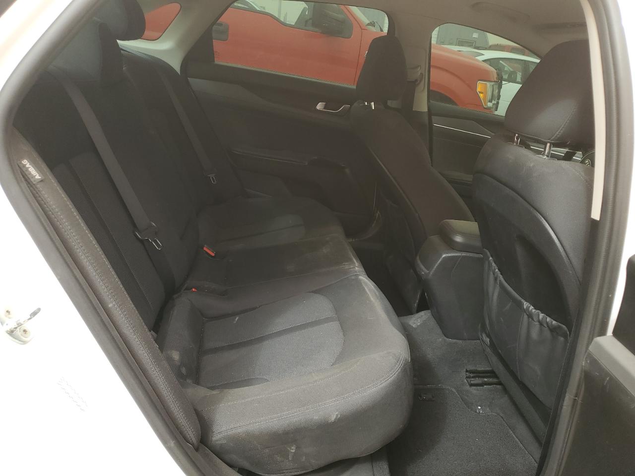 2021 Kia K5 - Image 10