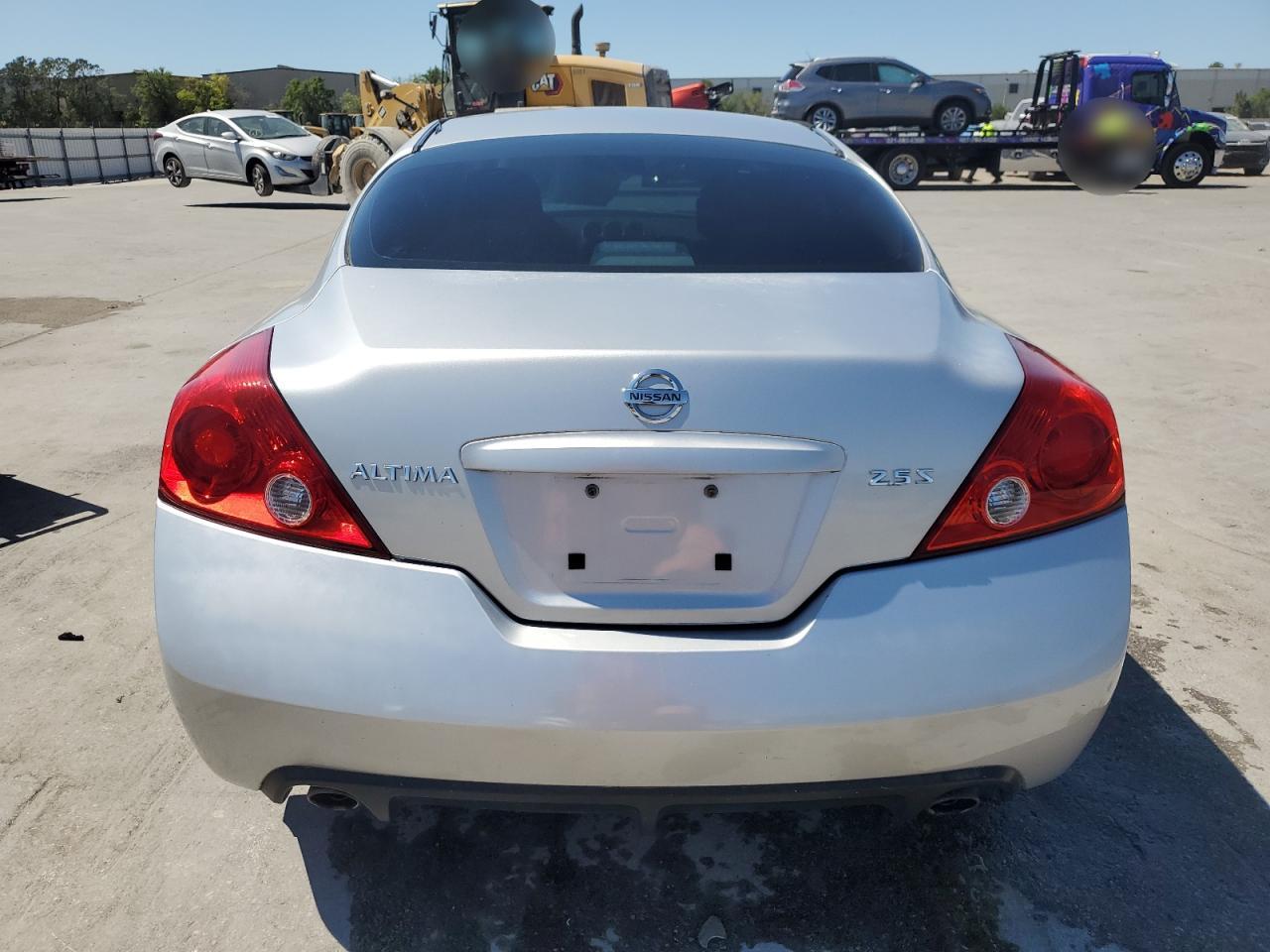 2009 Nissan Altima - Image 6