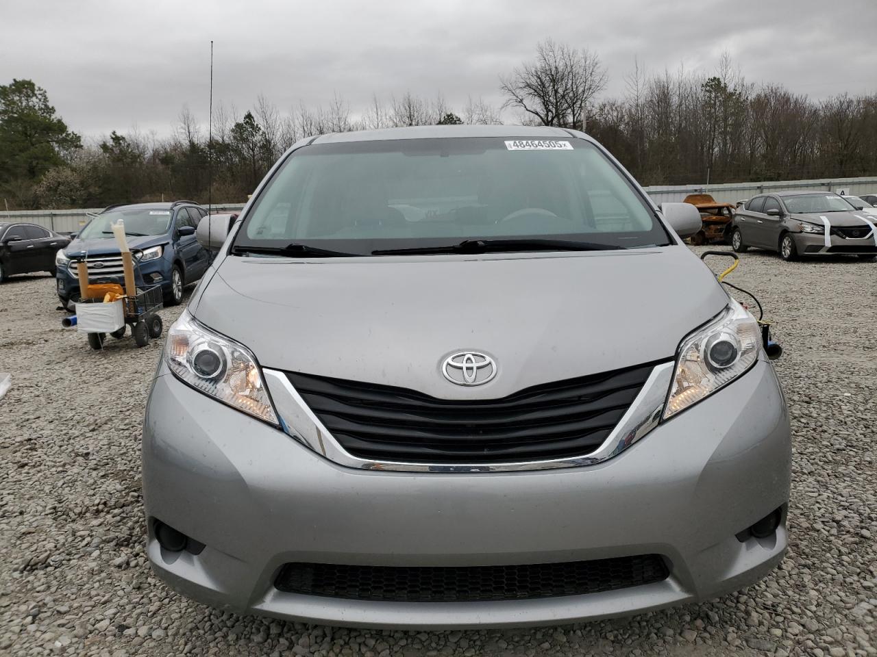 2013 Toyota Sienna - Image 5