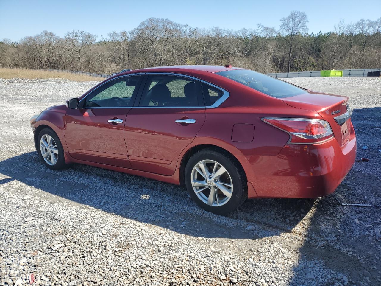 2015 Nissan Altima - Image 2