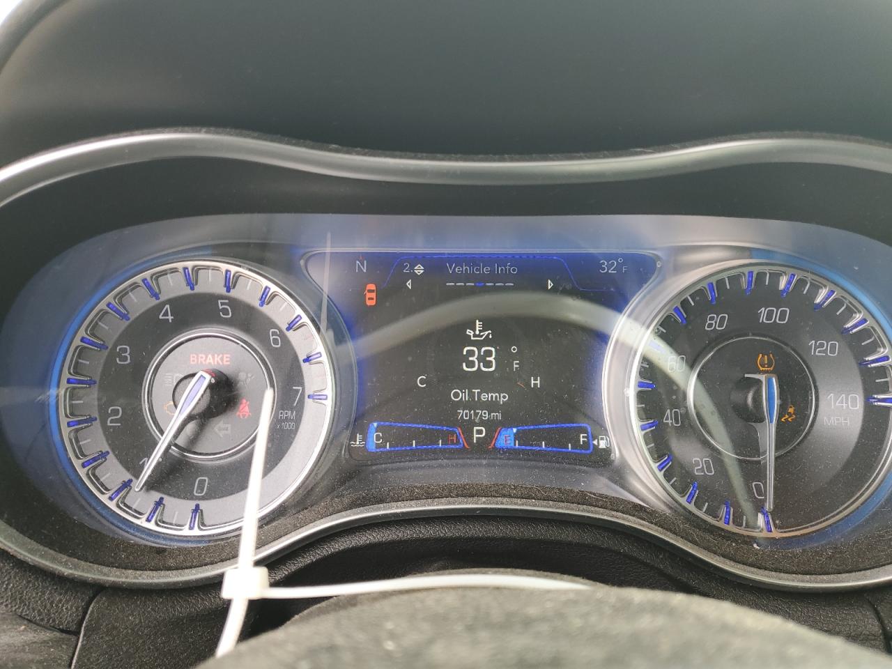 2019 Chrysler 300 - Image 9