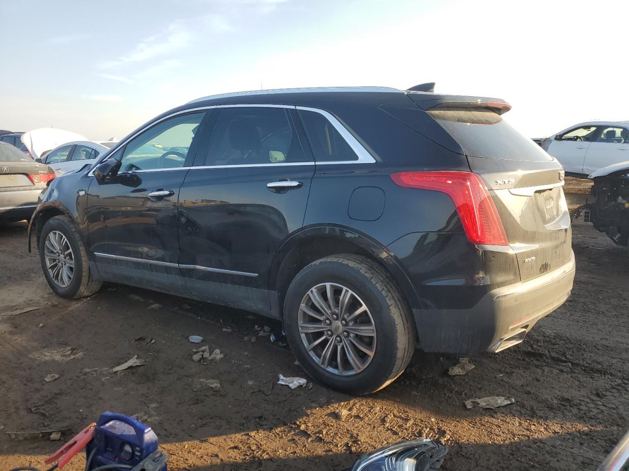 2017 Cadillac XT5 - Image 2