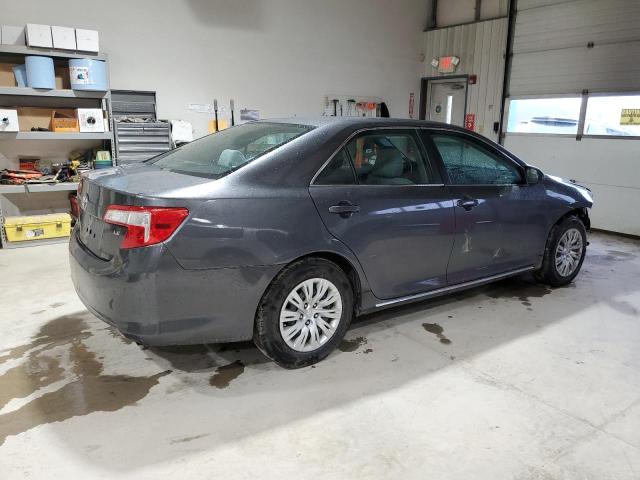 Sedans TOYOTA CAMRY 2012 Szary