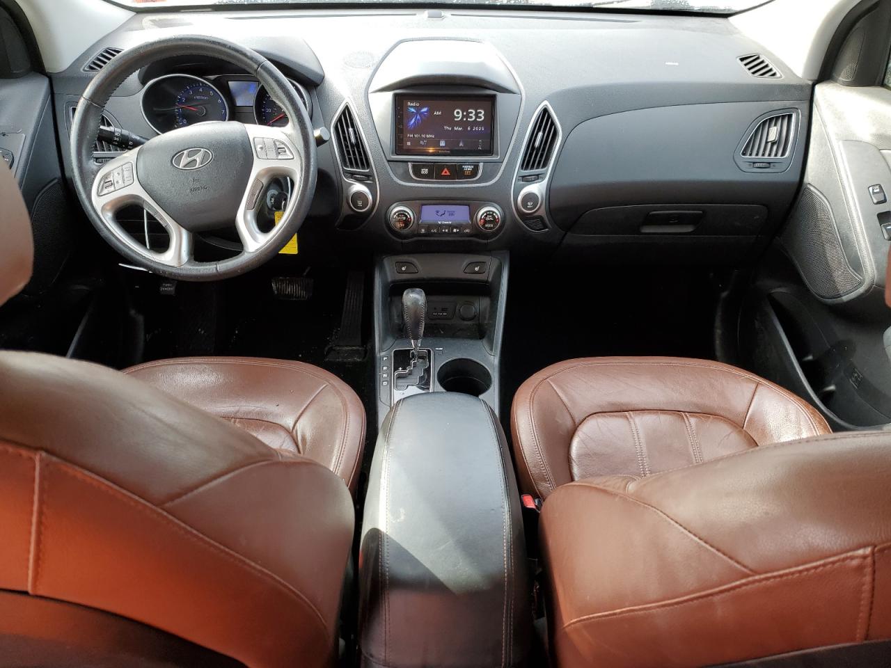 2012 Hyundai Tucson - Image 8
