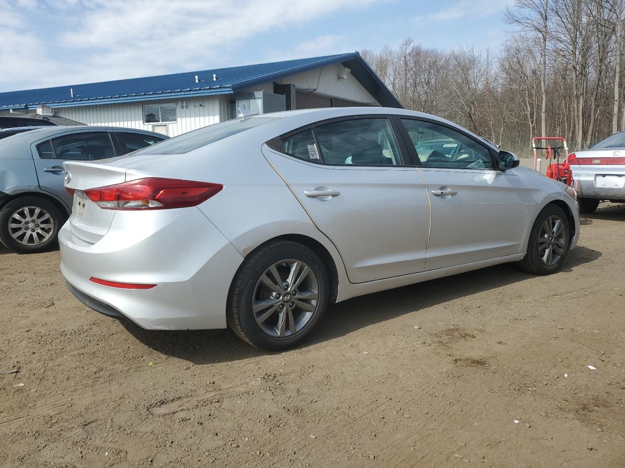 2017 Hyundai Elantra - Image 3
