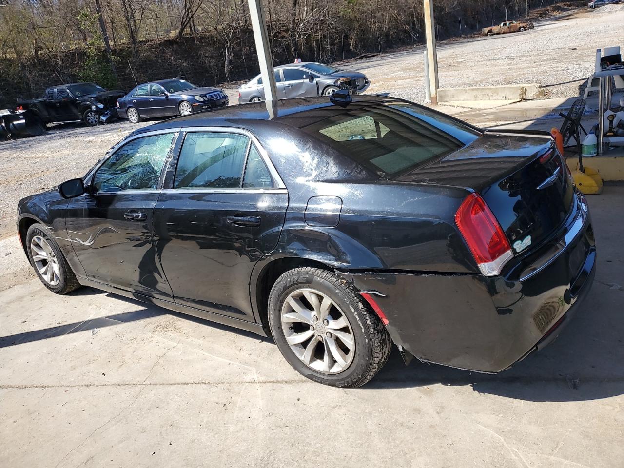 2015 Chrysler 300 - Image 2