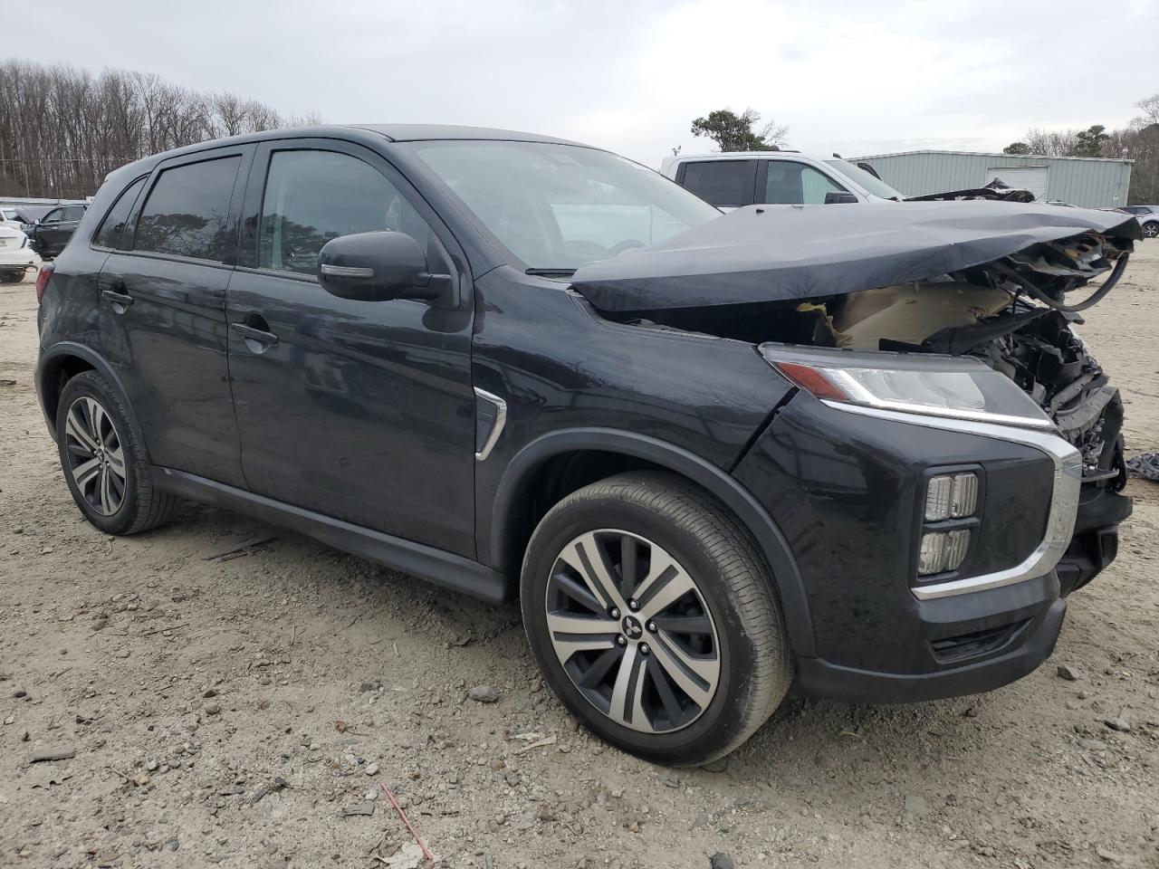 2021 Mitsubishi Outlander - Image 4
