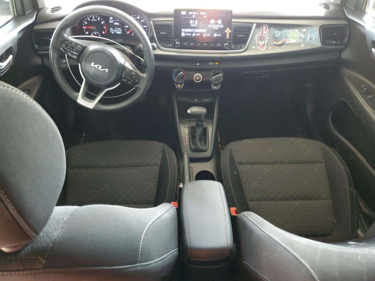 2022 Kia Rio - Image 8
