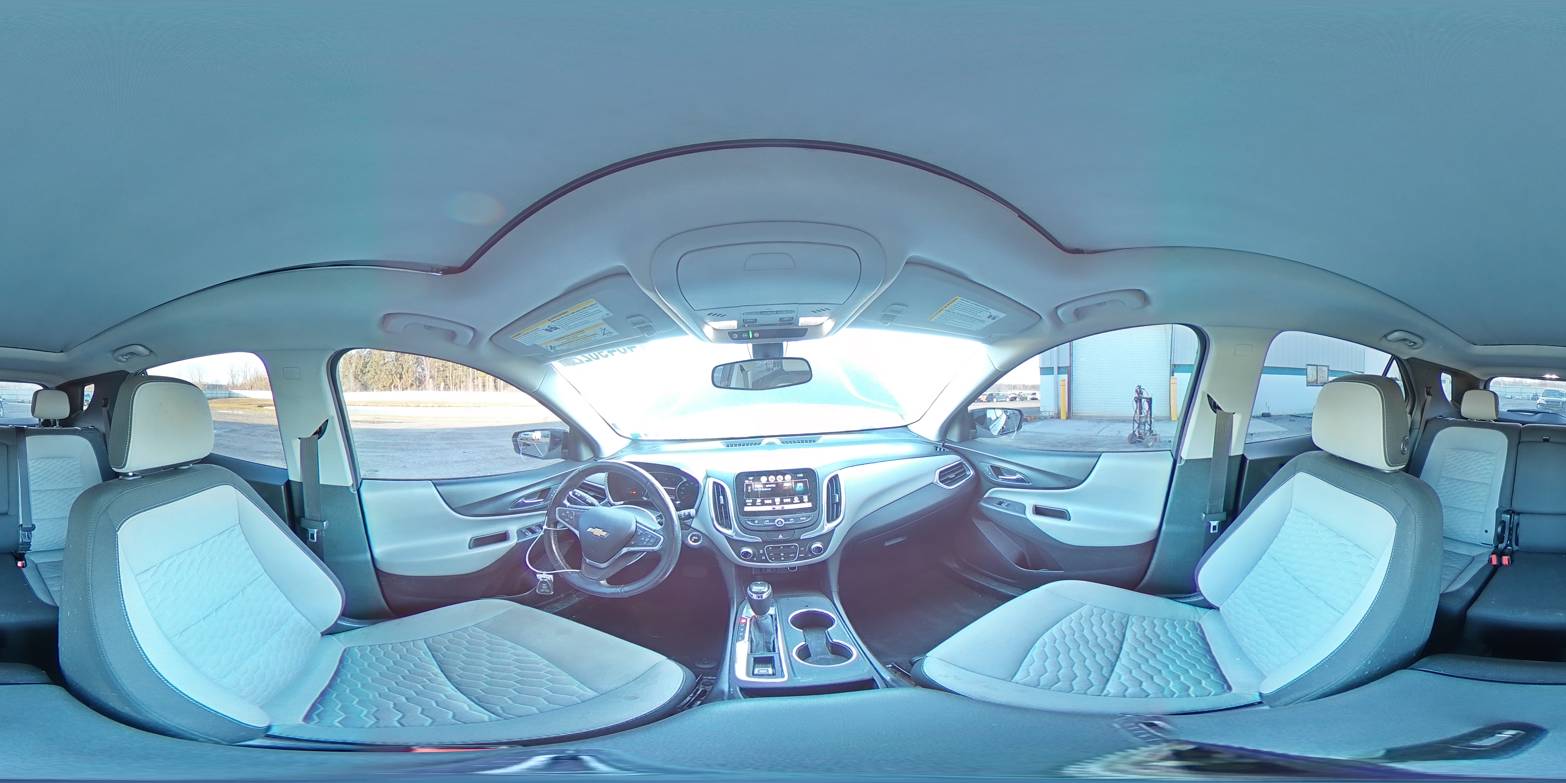 2018 Chevrolet Equinox - Image 13