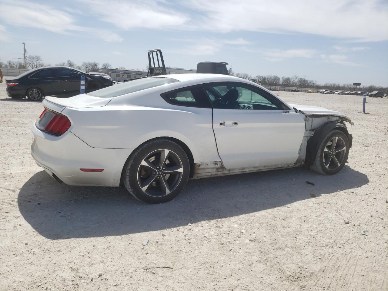 2015 Ford Mustang - Image 3