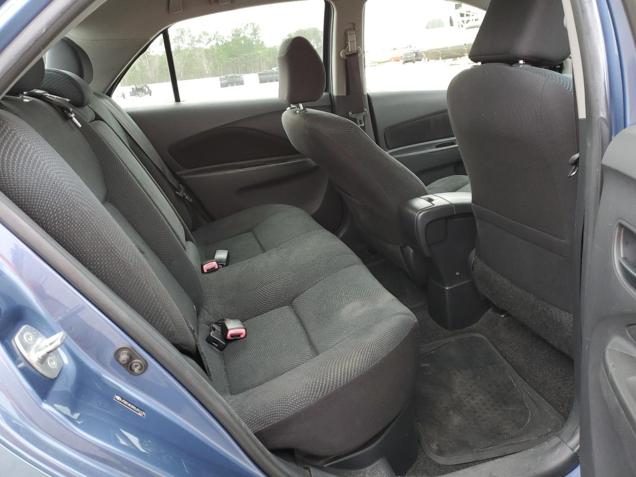 2012 Toyota Yaris - Image 10