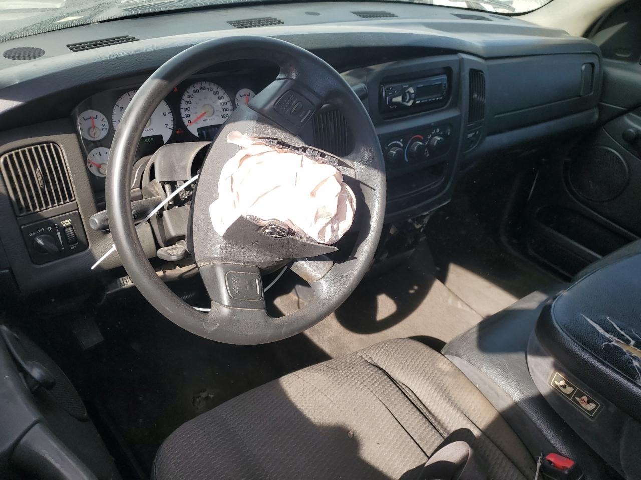 2005 Dodge RAM - Image 8