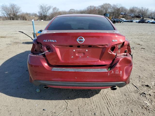  NISSAN ALTIMA 2017 Czerwony