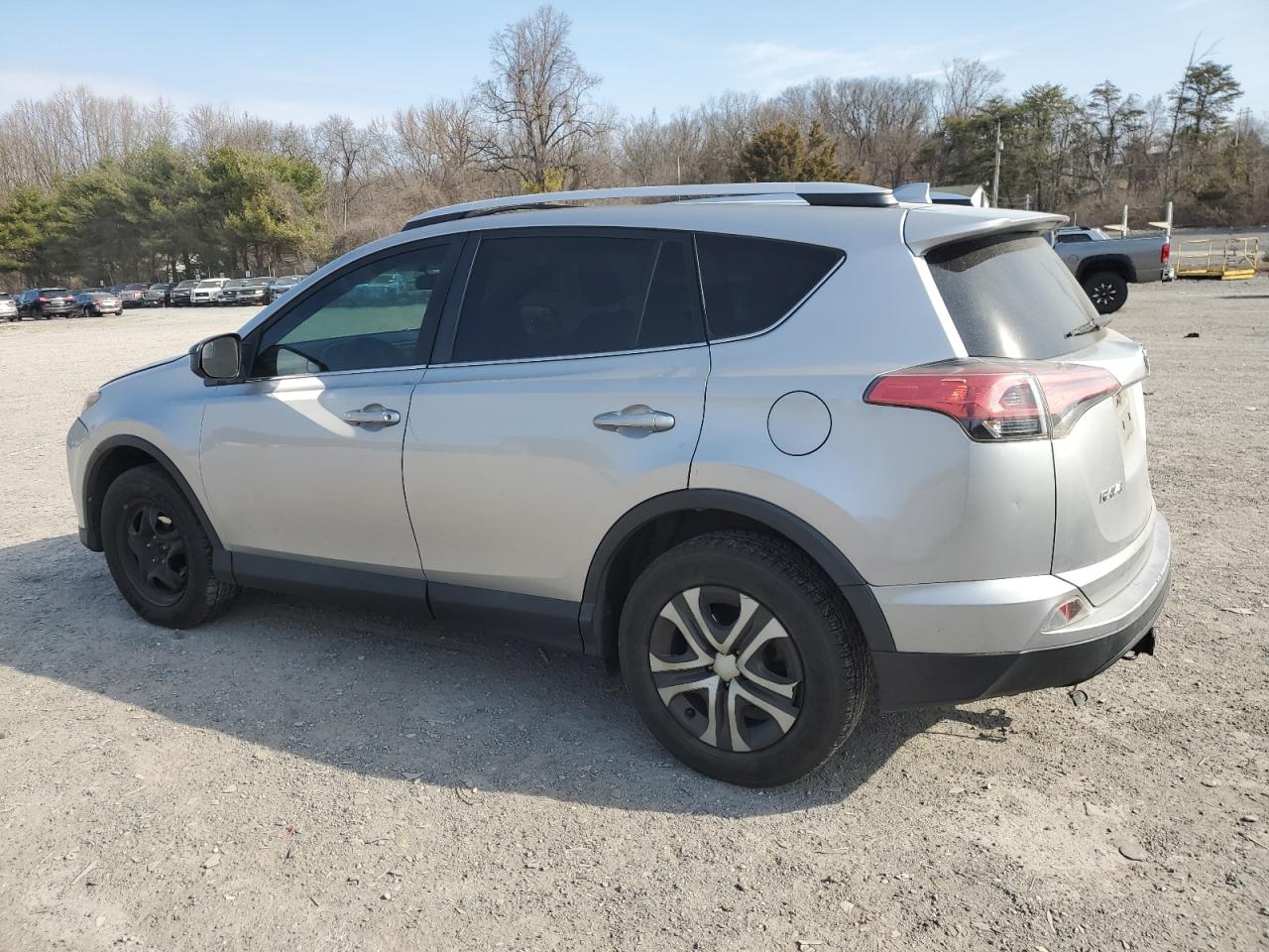 2016 Toyota RAV 4 - Image 2