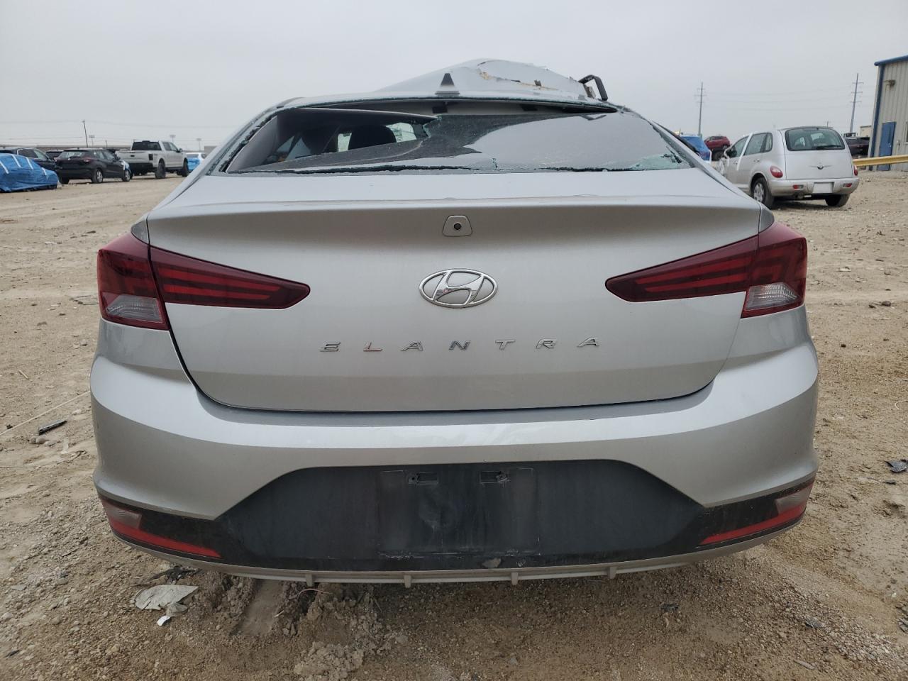 2020 Hyundai Elantra - Image 6