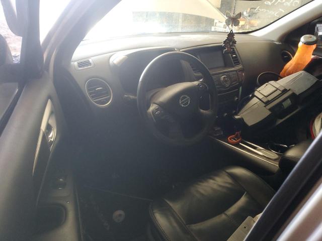 Паркетники NISSAN PATHFINDER 2015 Серебристый