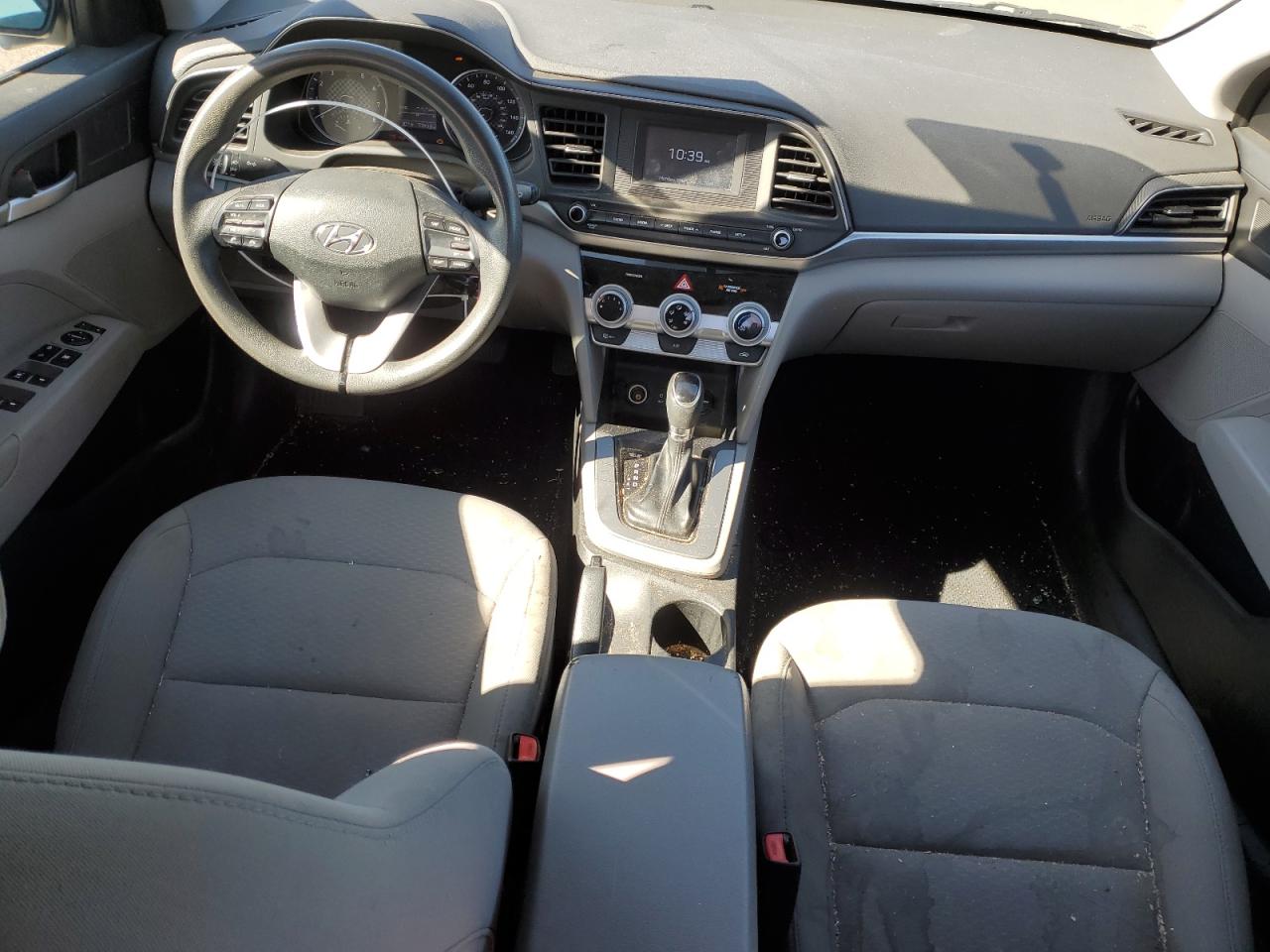 2019 Hyundai Elantra - Image 8