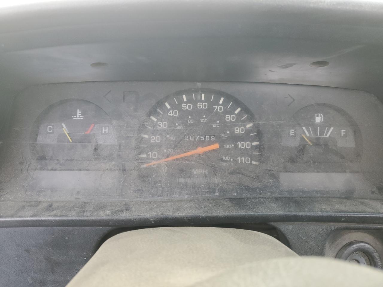1992 Toyota Pickup - Image 9