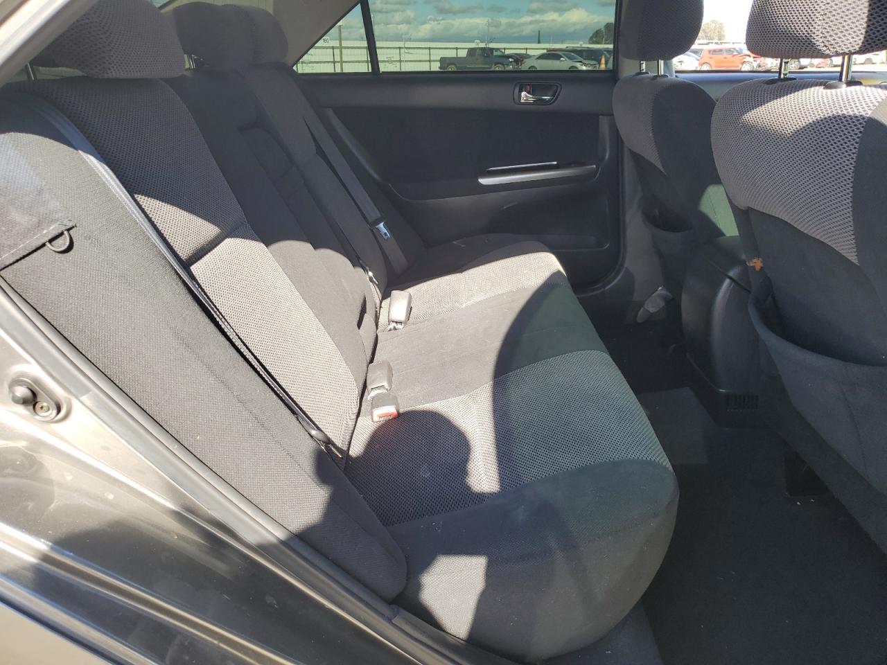 2005 Toyota Camry - Image 10