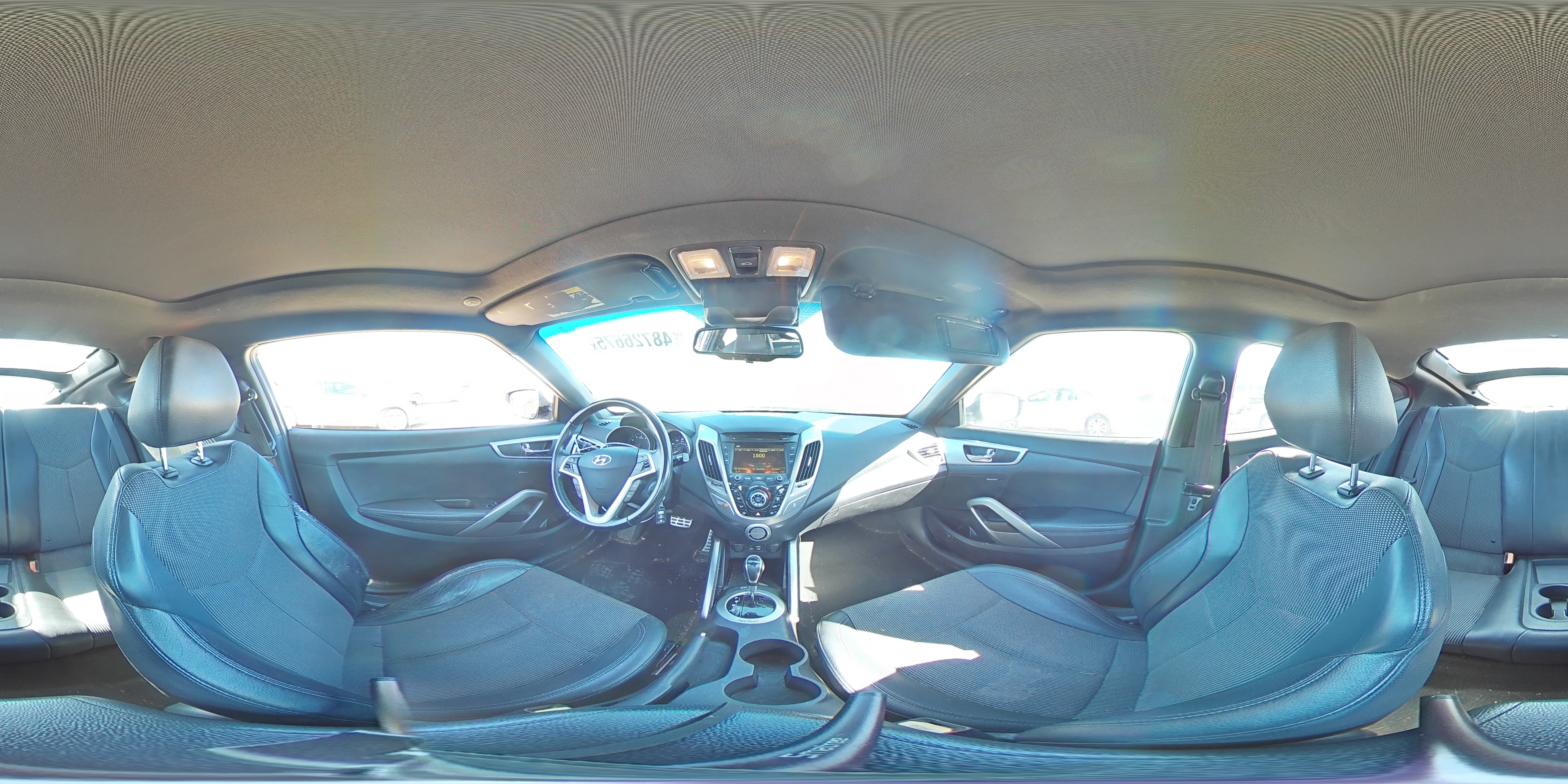 2016 Hyundai Veloster - Image 12