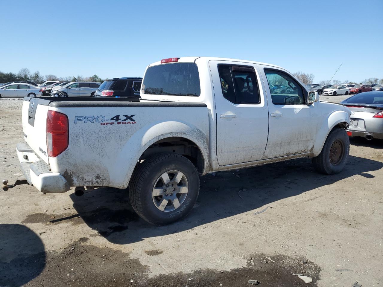 2012 Nissan Navara (Frontier) - Image 3