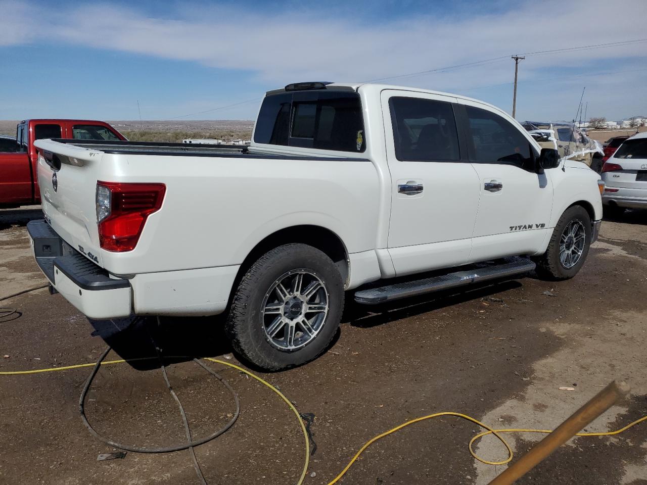1N6AA1E57JN529748 NISSAN TITAN 2018