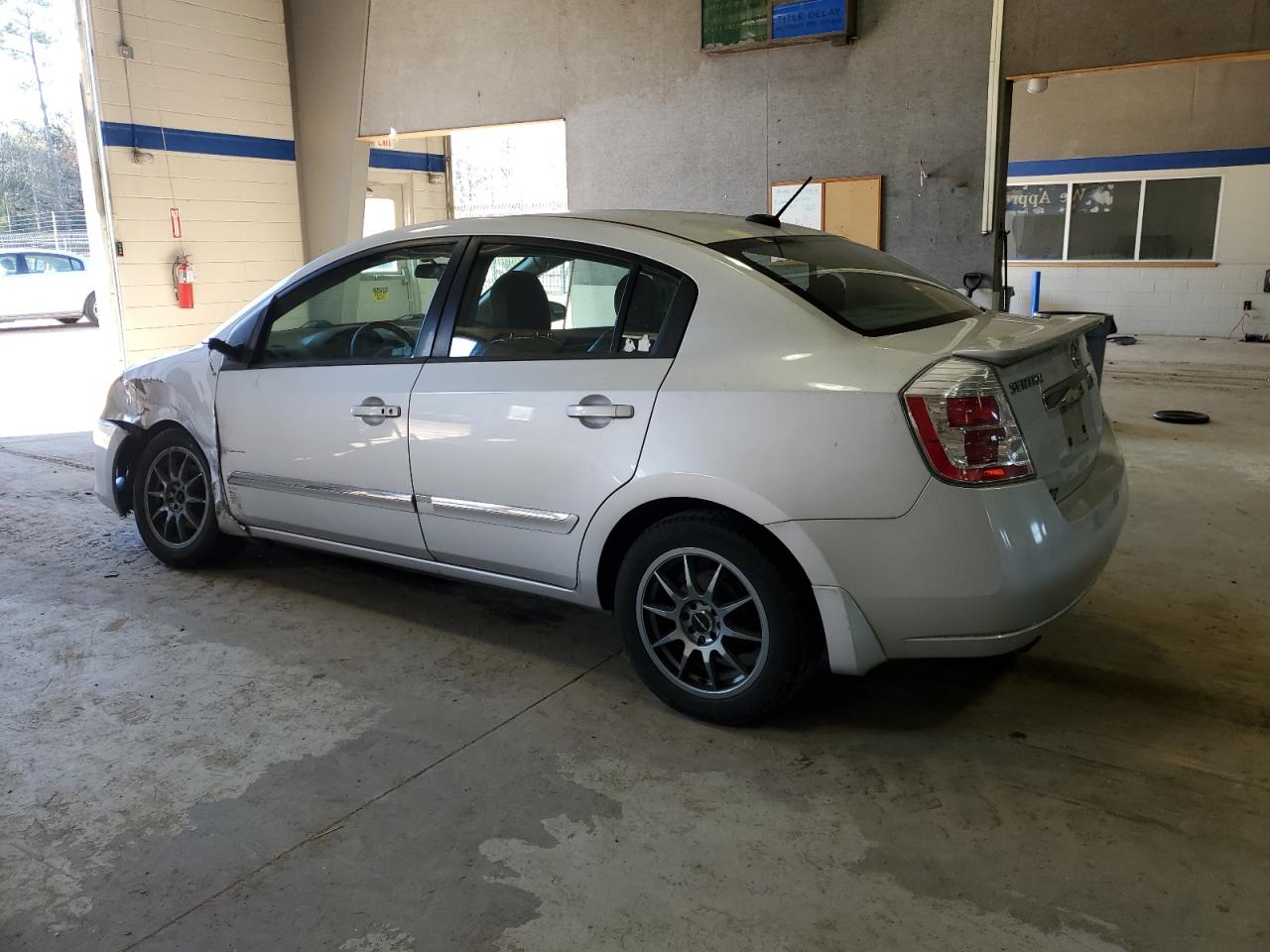 2012 Nissan Sentra - Image 2