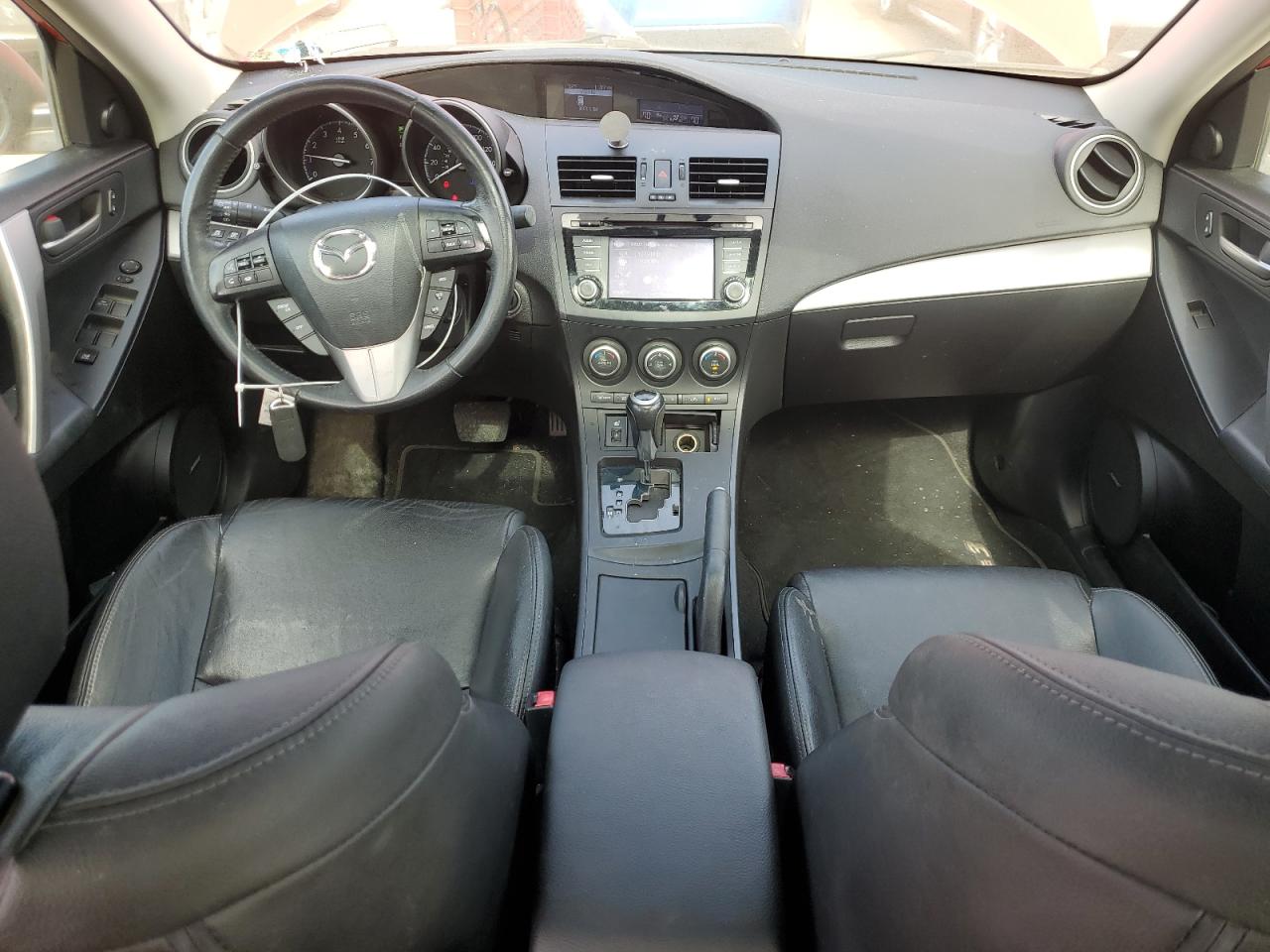 2013 Mazda 3 - Image 8