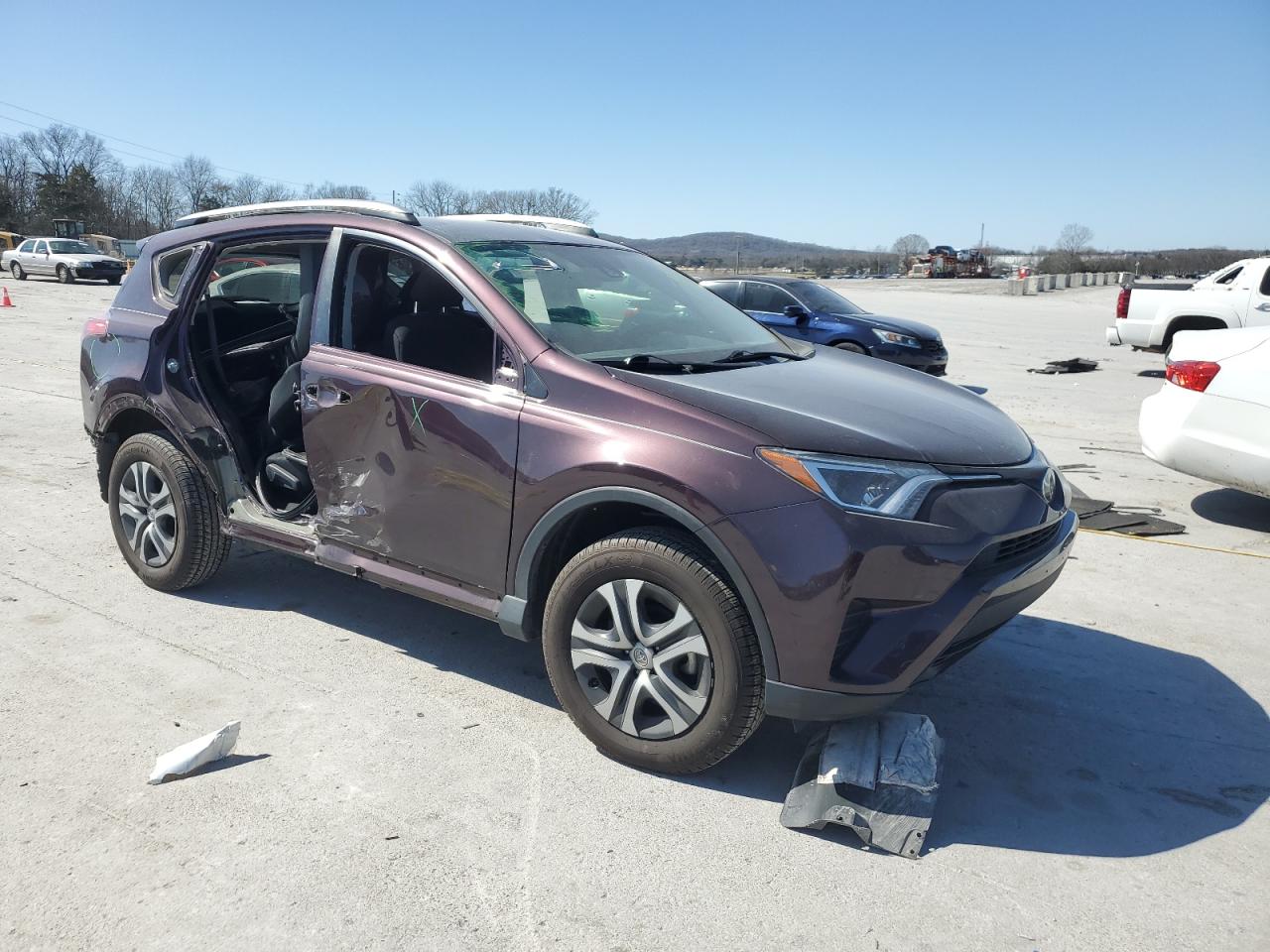 2017 Toyota RAV 4 - Image 4
