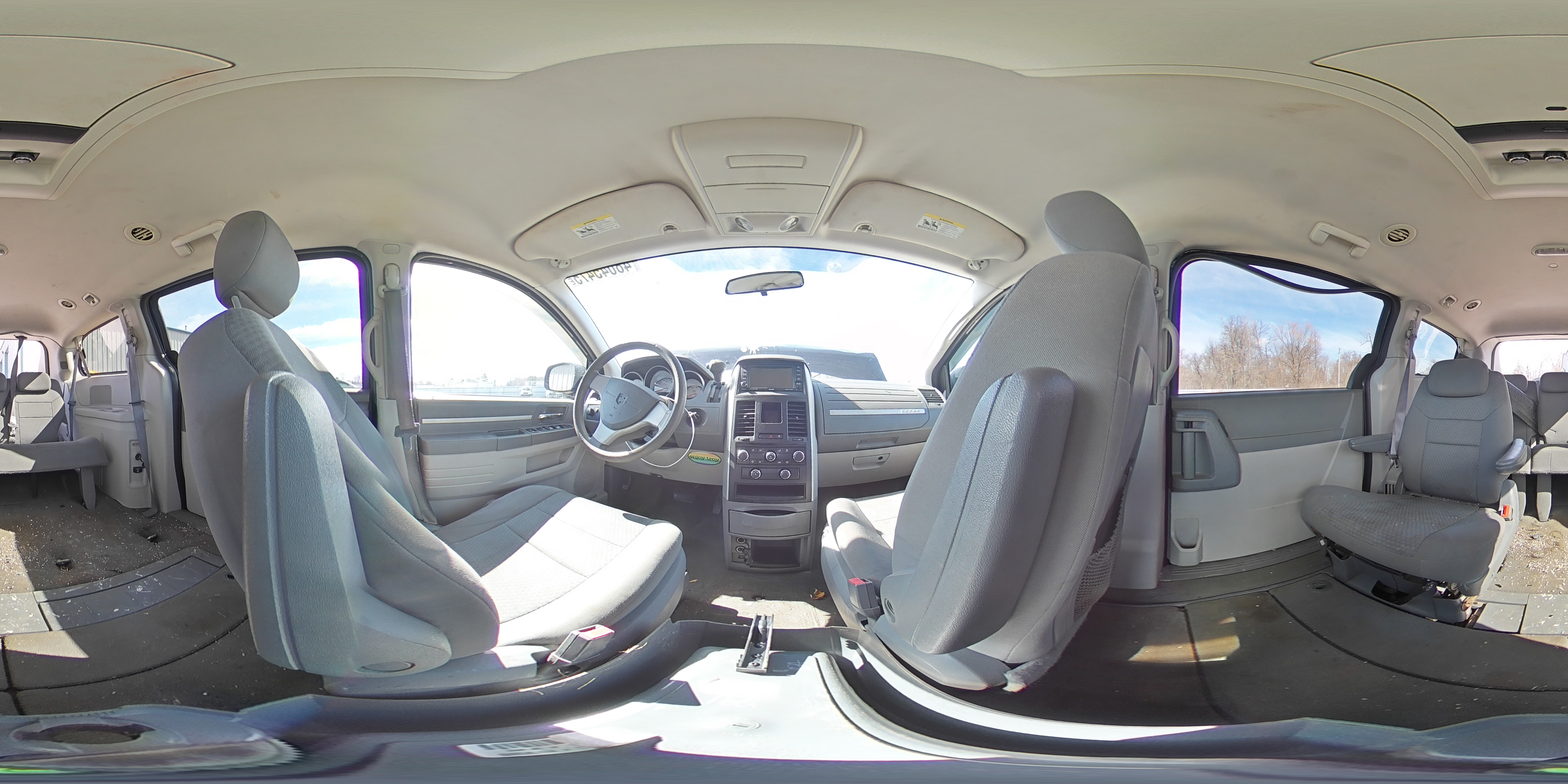 2010 Dodge Caravan - Image 13