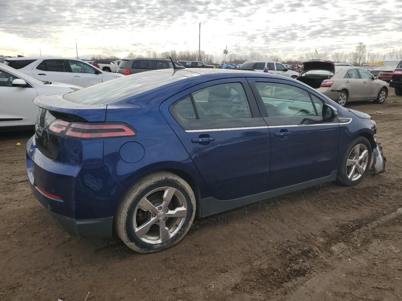 2012 Chevrolet Volt - Image 3