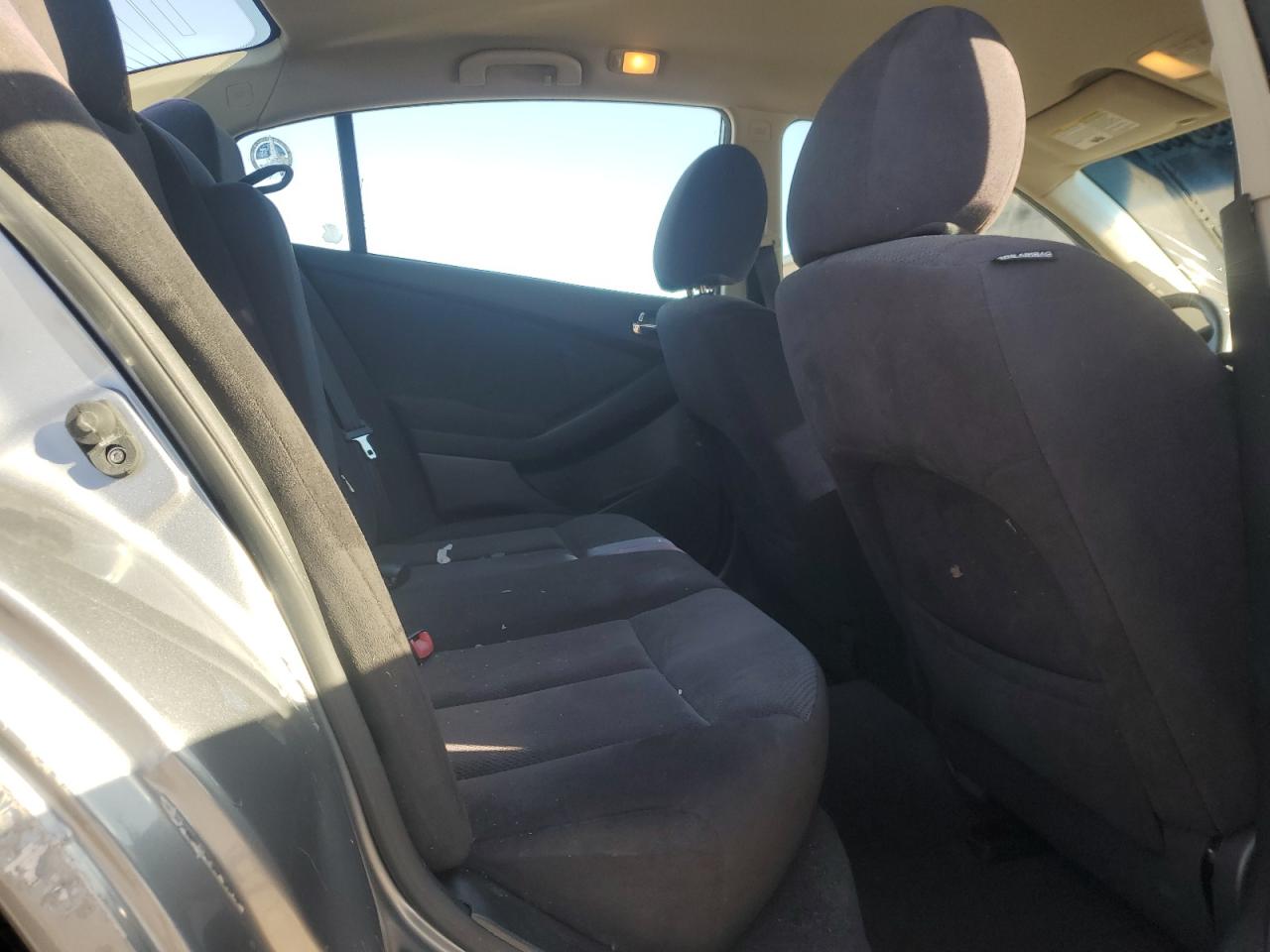 2009 Nissan Altima - Image 11