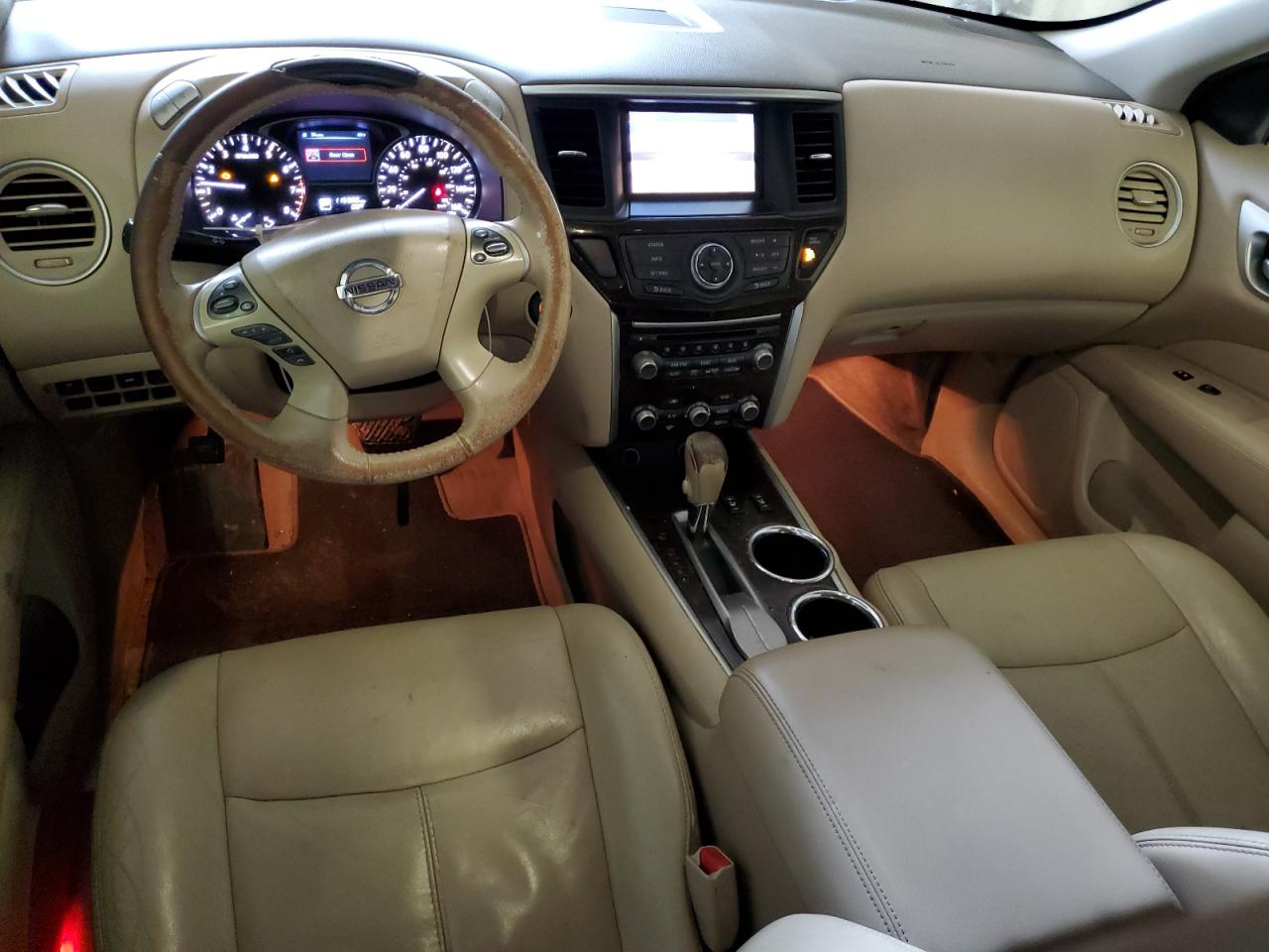 2014 Nissan Pathfinder - Image 8