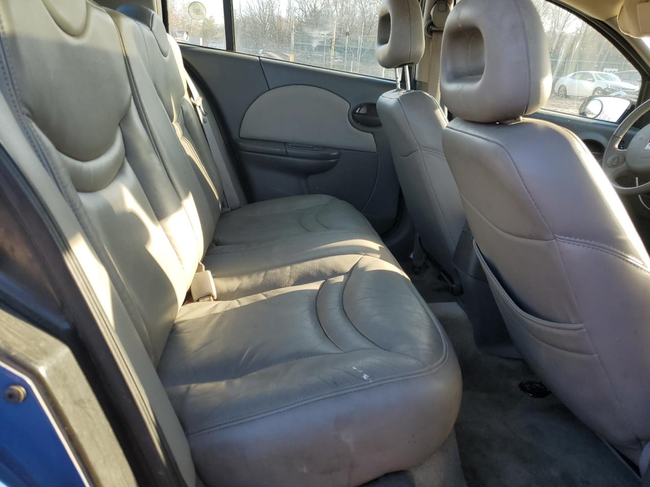 2003 Saturn ION - Image 10