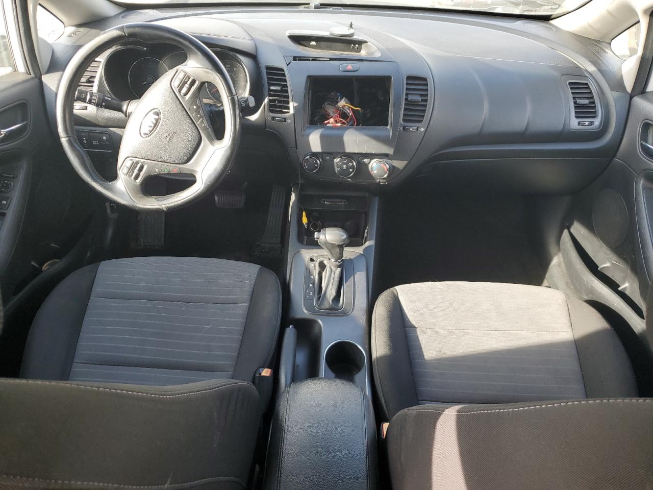 2015 Kia Forte - Image 8