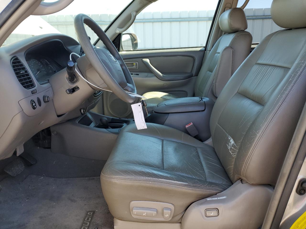 2004 Toyota Sequoia - Image 7