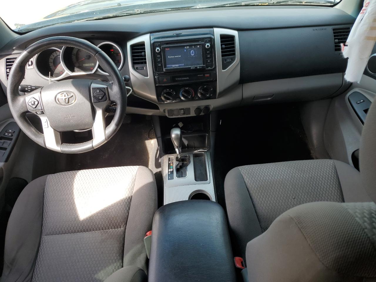 2015 Toyota Tacoma - Image 8