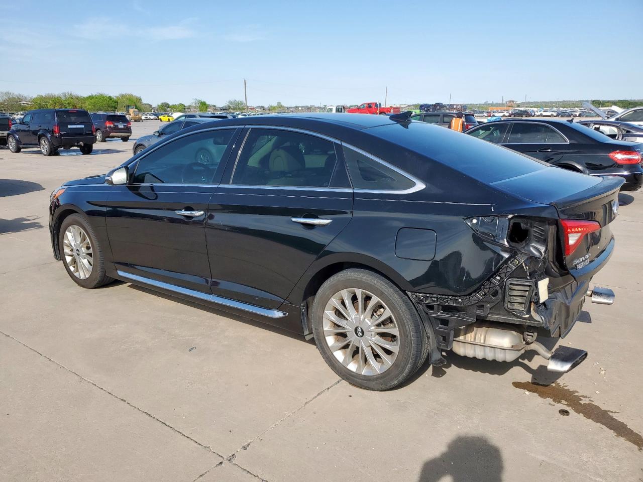 2015 Hyundai Sonata - Image 2