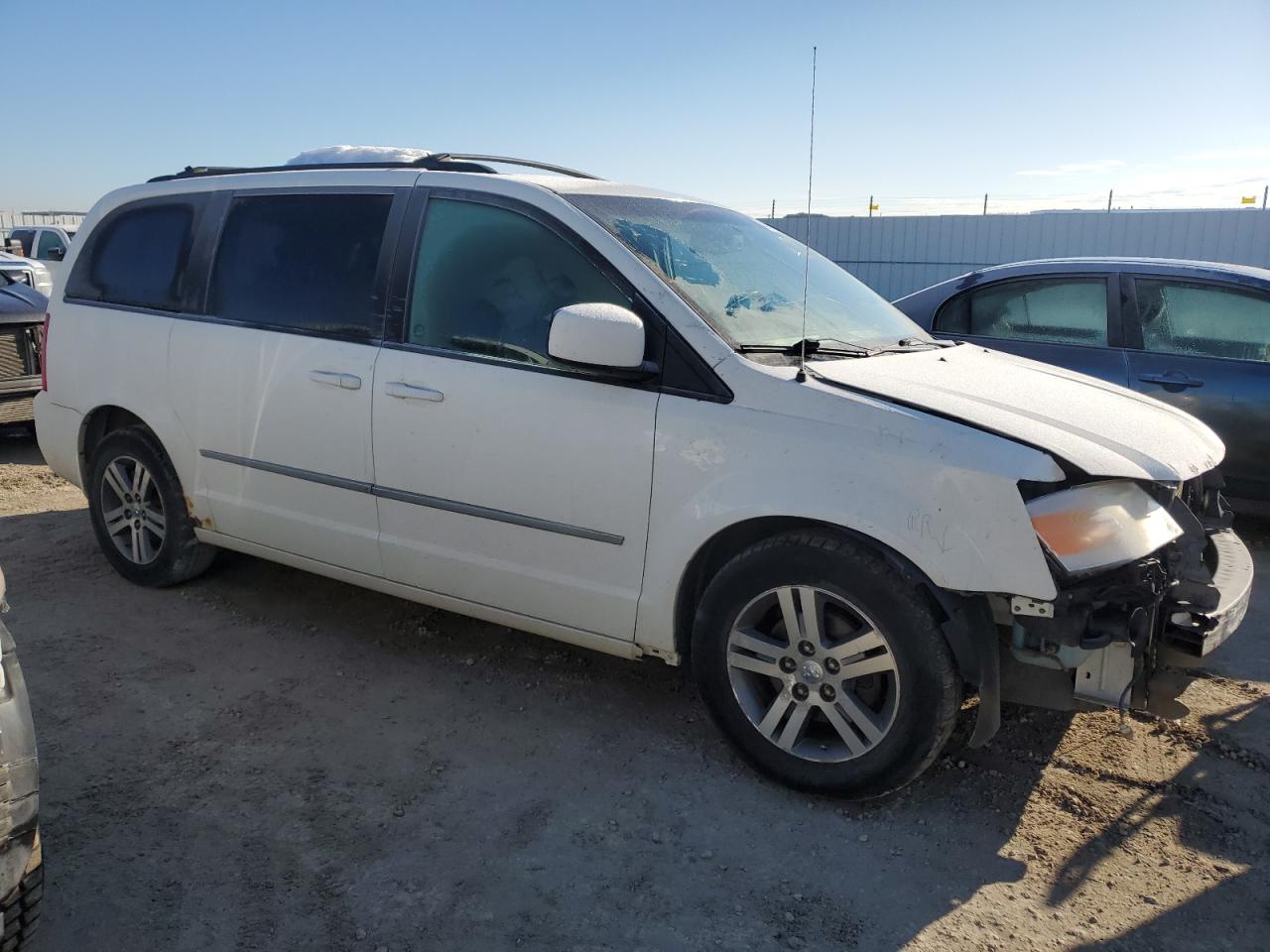 2010 Dodge Caravan - Image 4
