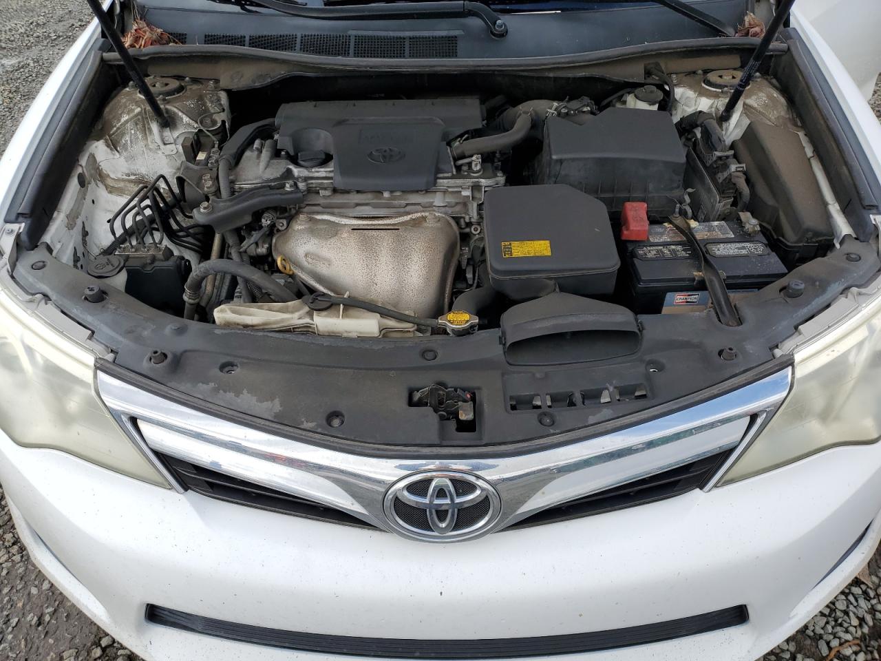 2013 Toyota Camry - Image 11
