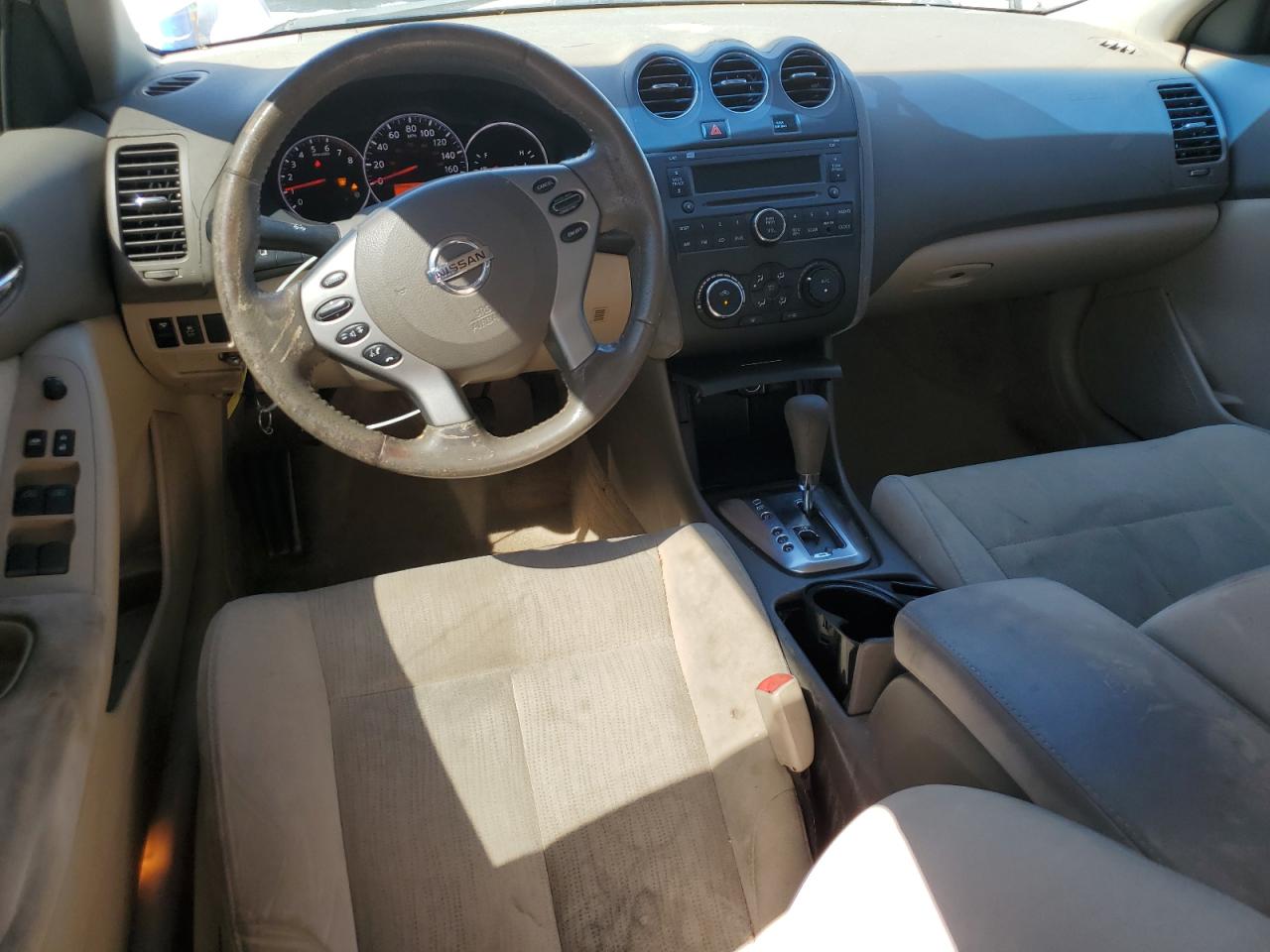 2012 Nissan Altima - Image 8