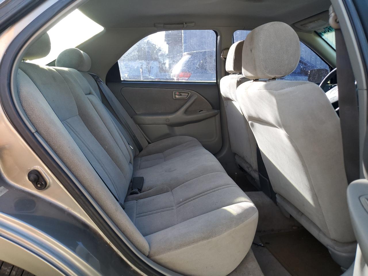 1999 Toyota Camry - Image 10