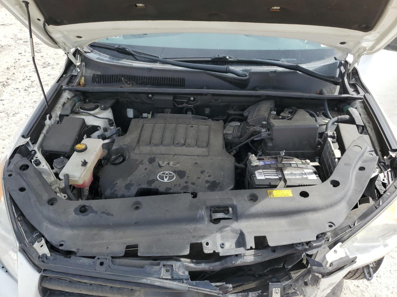 2012 Toyota RAV 4 - Image 13