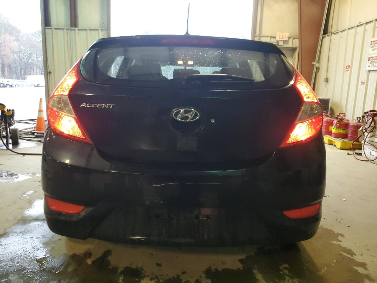 2013 Hyundai Accent - Image 6