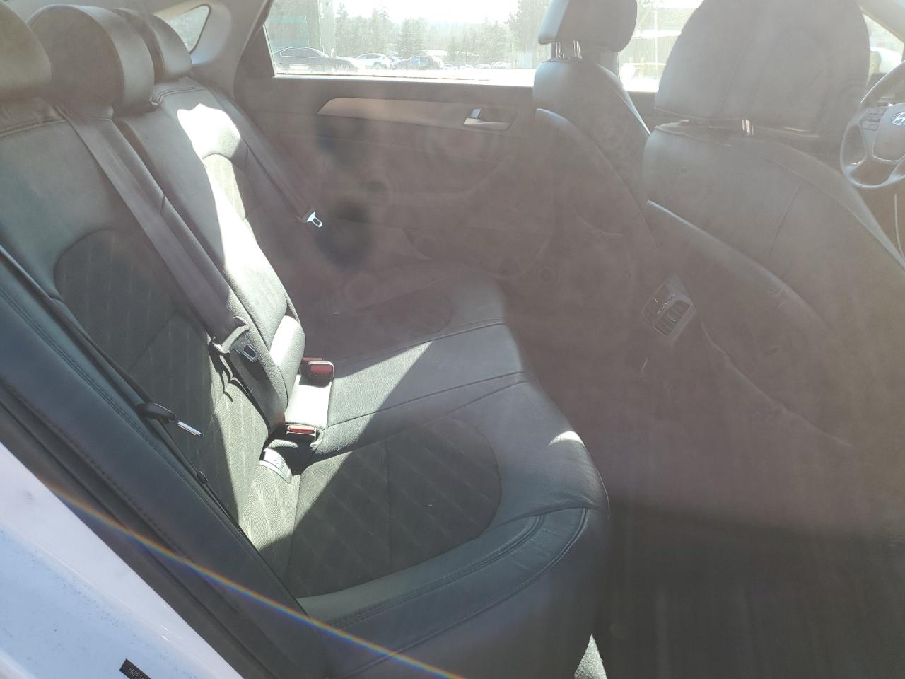 2016 Hyundai Sonata - Image 10