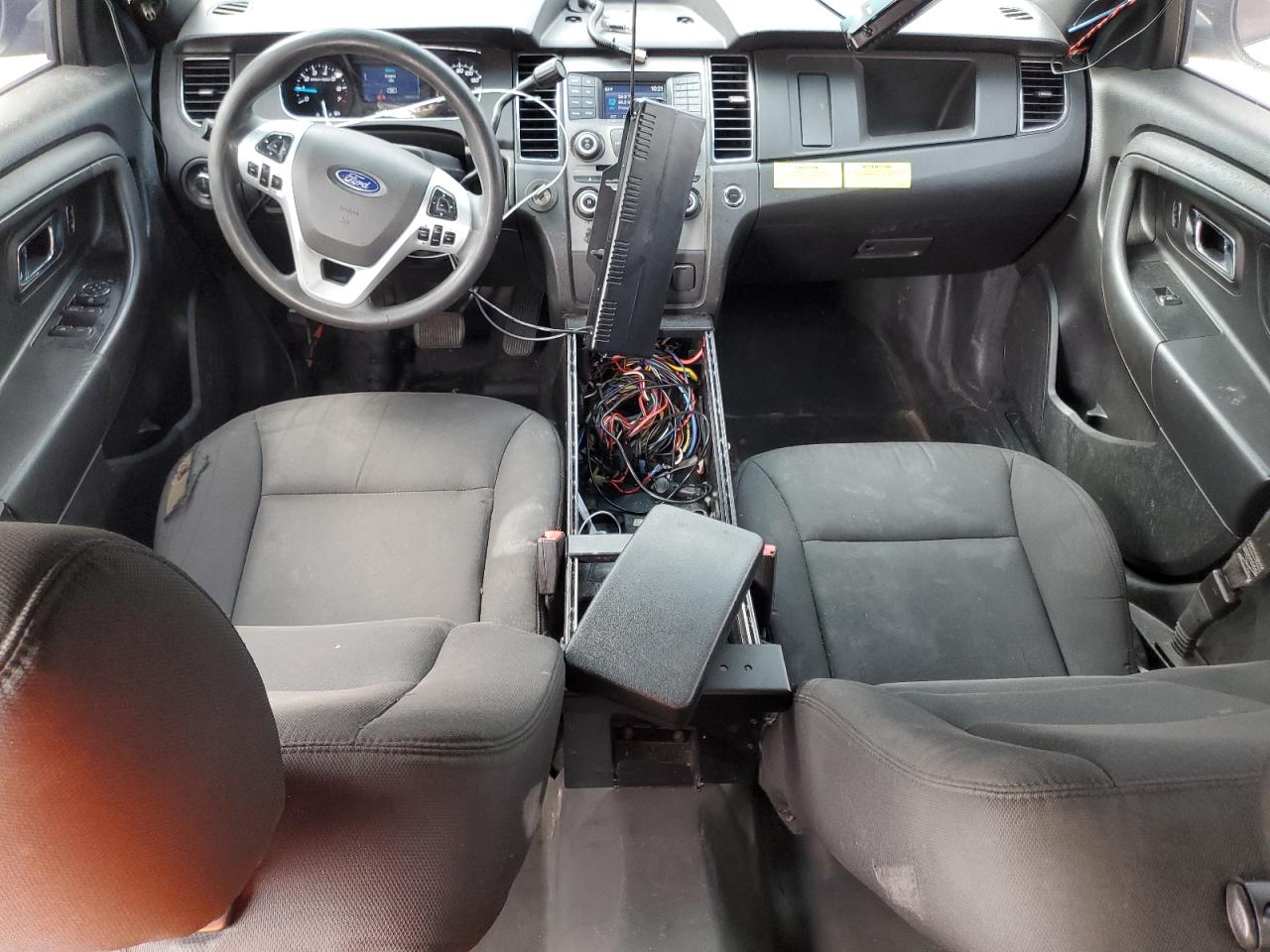 2015 Ford Taurus - Image 8