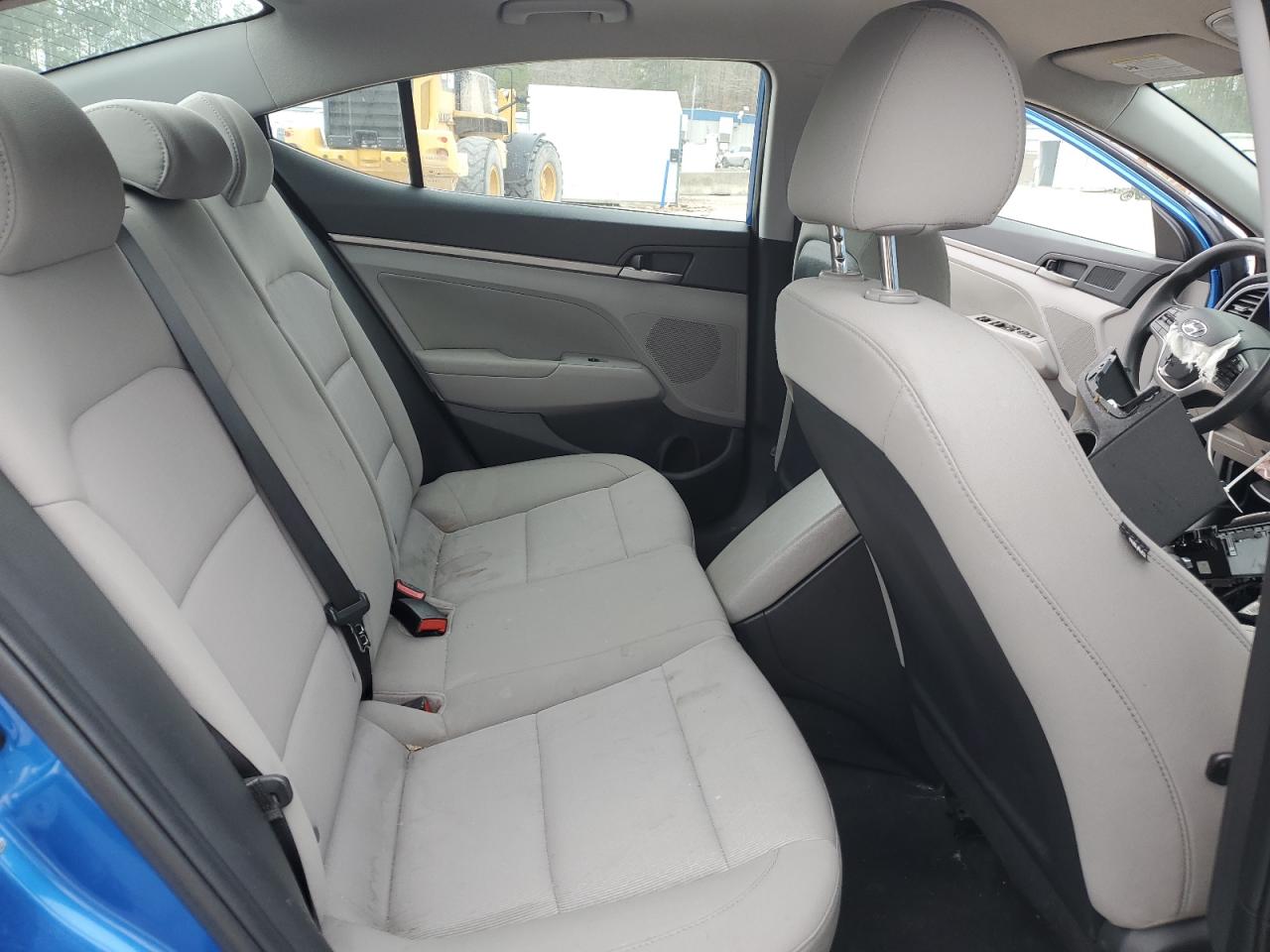 2018 Hyundai Elantra - Image 10